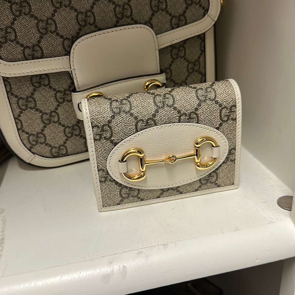 Gucci horsebit wallet - like brand new - carried once